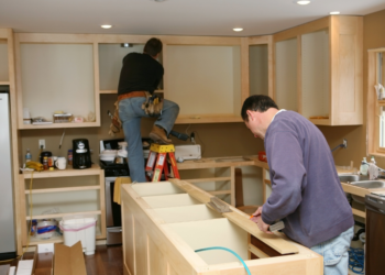 Examining the Durability of 5 Popular Kitchen Countertop Materials